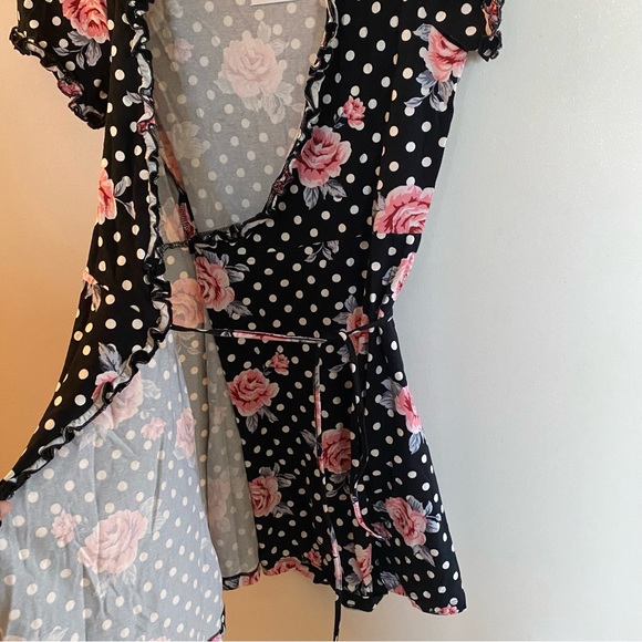 NWT Forever 21  Black & White Polka Dots Floral Print Wrap Dress (Size: Medium) - Picture 3 of 9